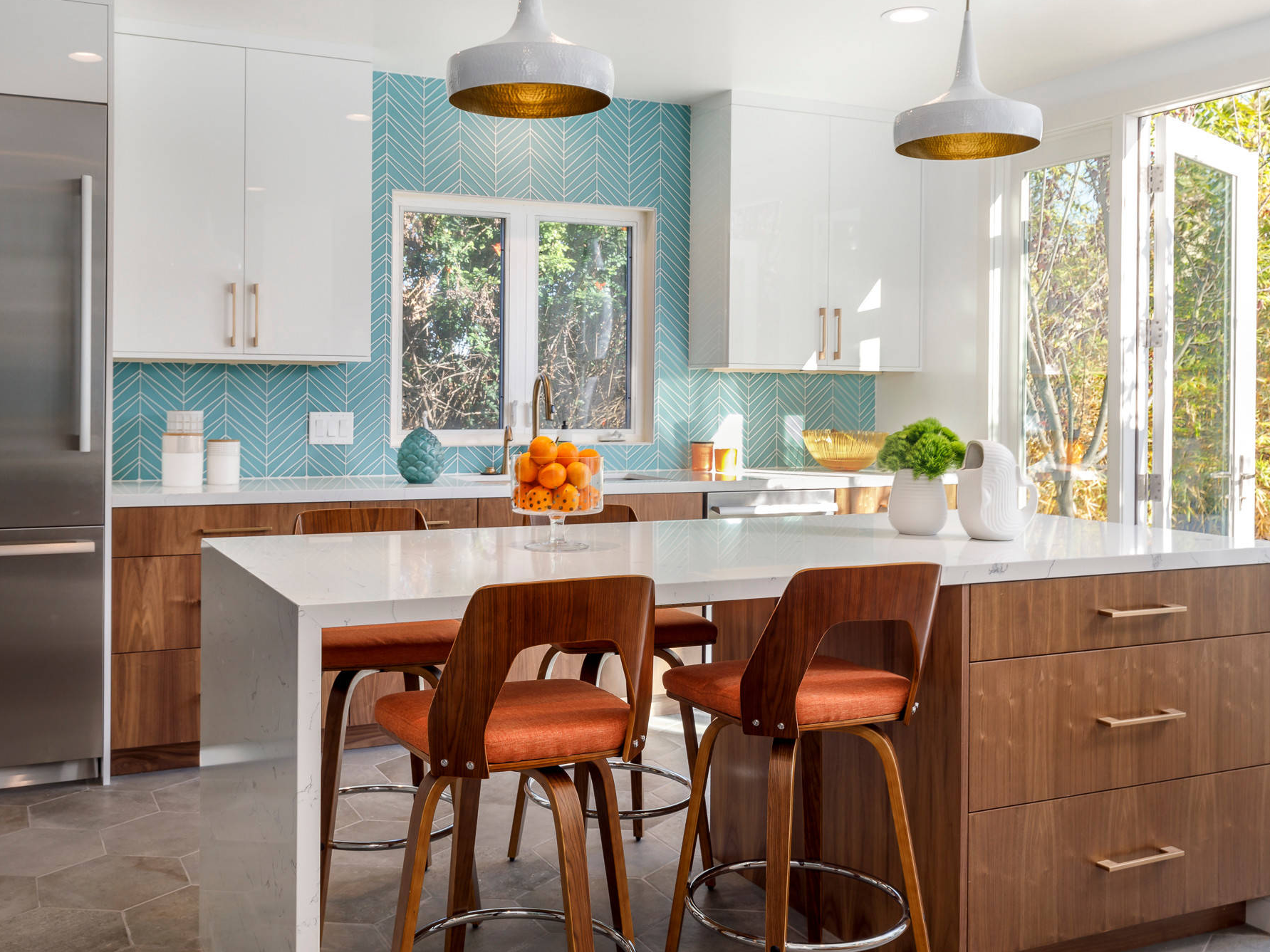 Modern Design High Gloss Cherry Veneer Kitchen Cabinets Joinery