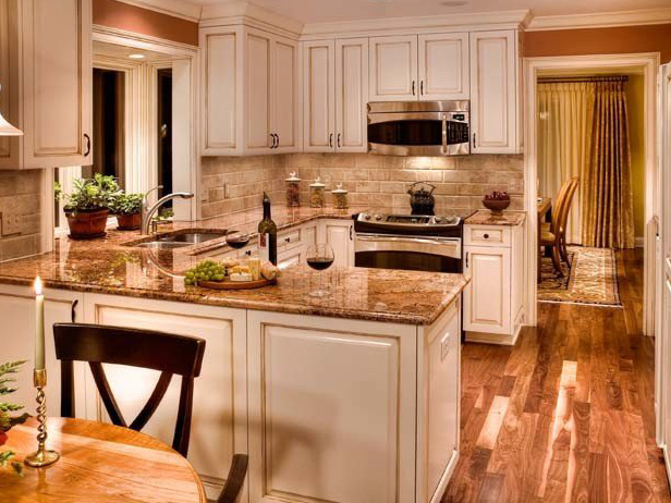 American Style Glazed Shaker Solid Wood Kitchen Cabinets With Quartz Top